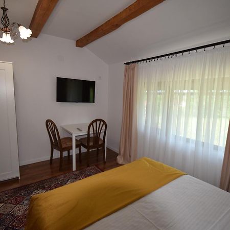 La Radacini Apartment Horezu Exterior photo