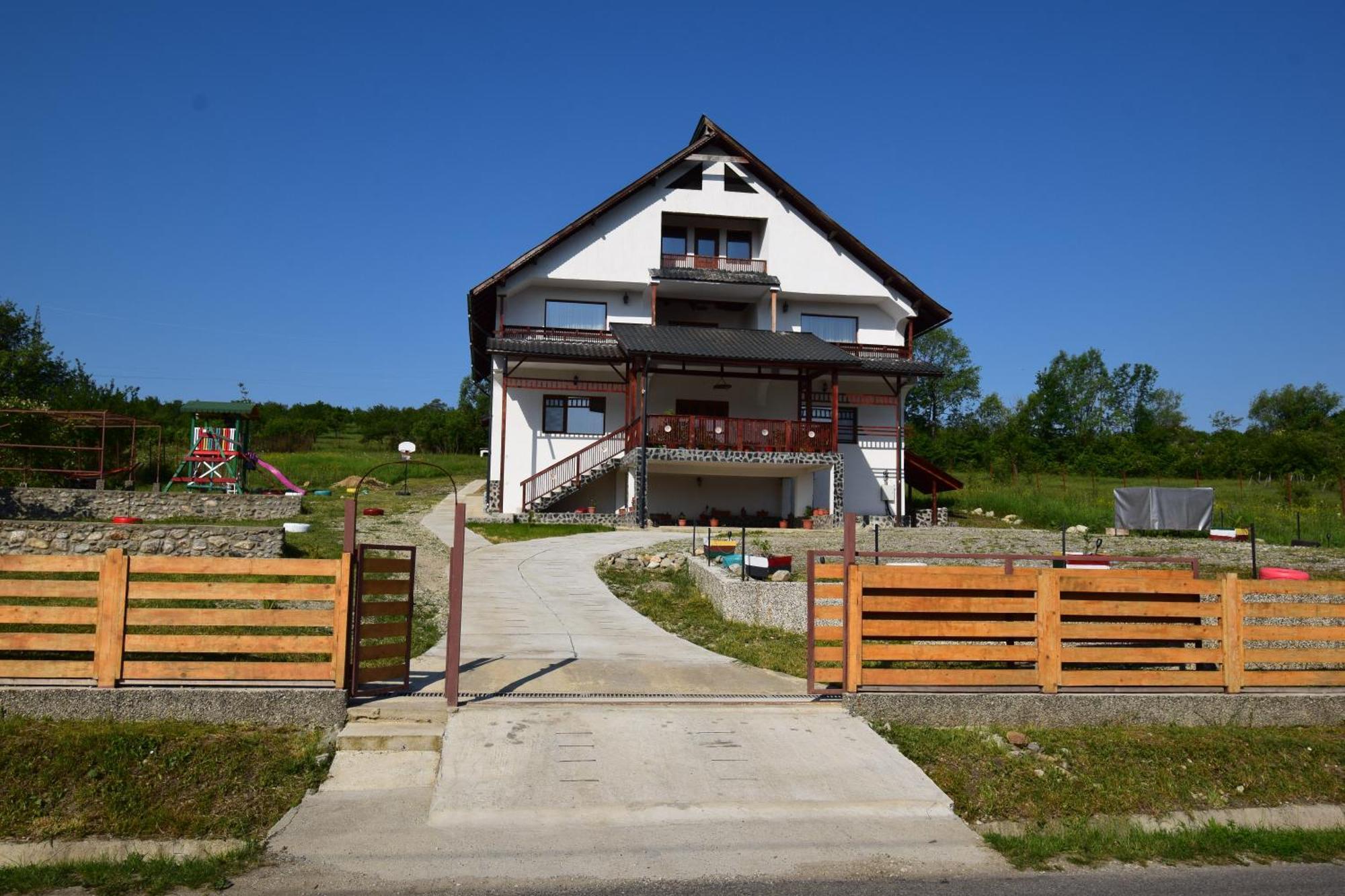La Radacini Apartment Horezu Exterior photo